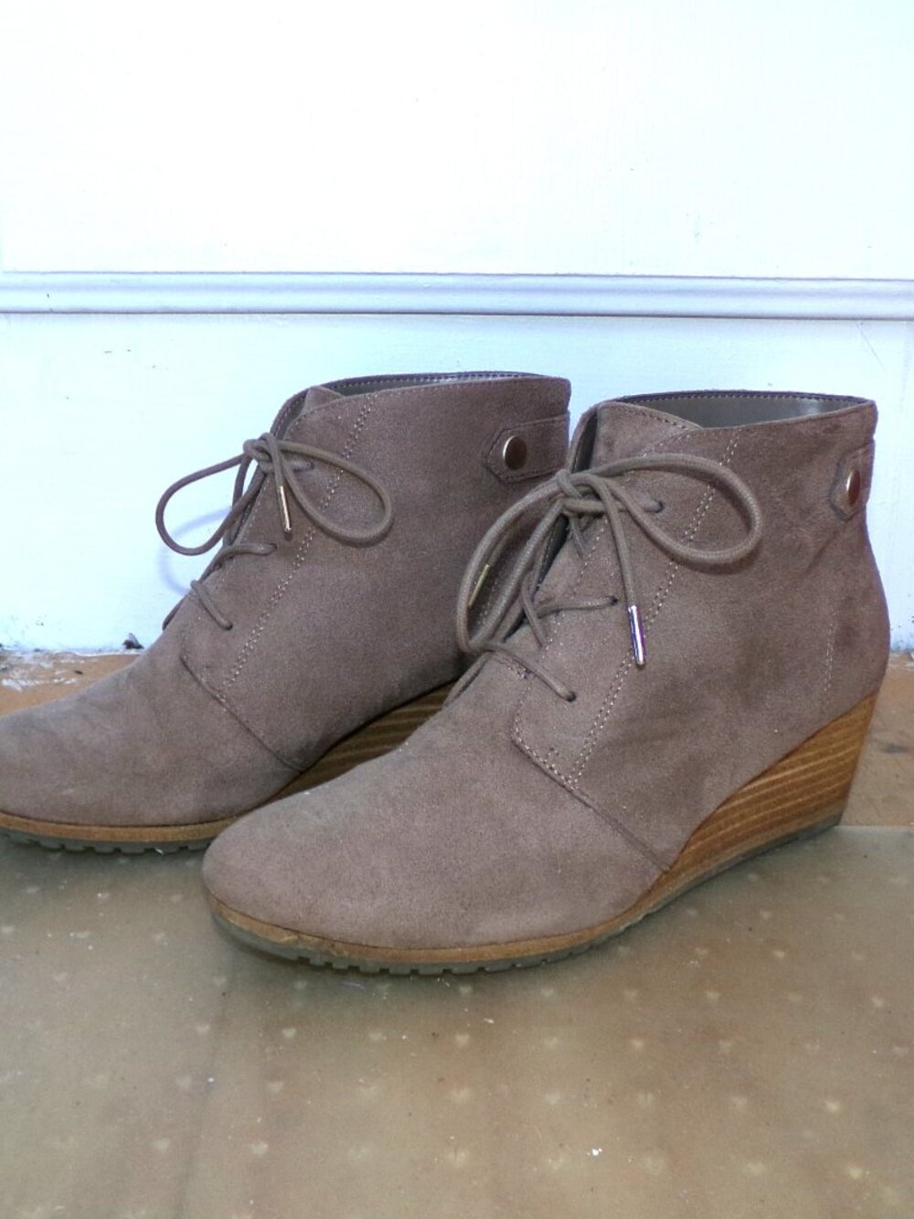**Moving Sale** Dr. Scholl's Faux Suede Wedge Booties Sz 7.5
